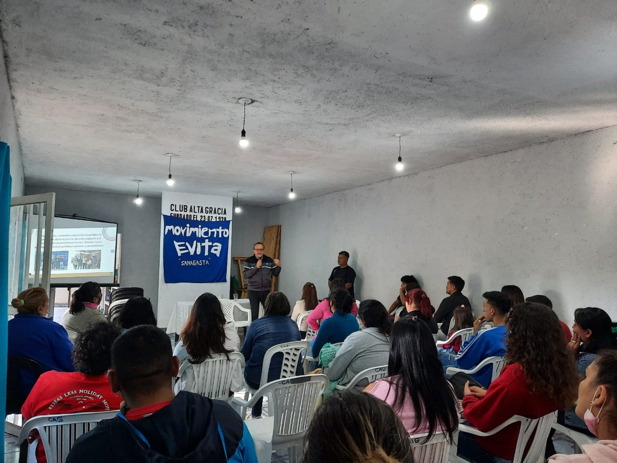 carloscacholuna's tweet photo. 🔵🔹️Avanzamos en la organización del Movimiento Evita en Sanagasta. El objetivo, es  mejorar nuestro trabajo al servicio social y la generación de producción  y trabajo.

@MovimientoEvita
@EvitaLaRioja https://t.co/5HeJCUBp3N