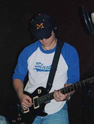 tonyandrewsmusi's tweet photo. So, circa 2000, recording #Blystre guitar tracks at Apogee Studios.
#waybackmachine #Tbt #throwback #Michigan #lespaul #recordingstudio https://t.co/pUJ4zp33OA