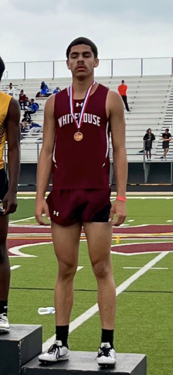 Regional qualifier in the 300 hurdles!#RFTD