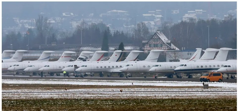 whip4life's tweet photo. 👇
Most Canadians haven't flown in the past two years, including me, so who's the REAL problem?

Remember the sight off 400+ jets lined up at #COP26 conference on climate change?

#LiberalHypocrisy

https://t.co/ekm5t3fnps https://t.co/c7j0upqHjh
