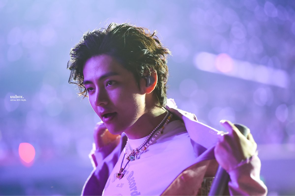 uu_box_'s tweet photo. 220415 PTD ON STAGE in Las Vegas

"True Love"

#태형 #뷔 #V #BTSV 
#PTD_ON_STAGE_LasVegas  
#BTS #방탄소년단 @BTS_twt https://t.co/edS4f7YR2x
