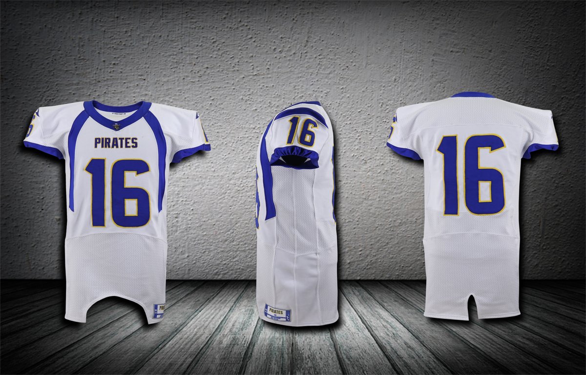 GARBATHLETICS's tweet photo. Pirates Football custom uniforms created at Game One in Holland, OH! #GarbAthletics #CustomJersey https://t.co/ToASqpndVG