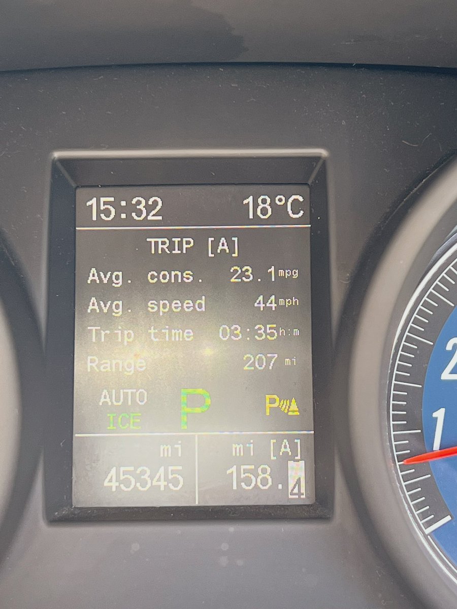 aaslam's tweet photo. Can confirm Liverpool is nice in the sunshine. The drive across the Pennines was lovely also. #EhEhEh #CalmDown #NiceDrive https://t.co/lBOEjKUBAw