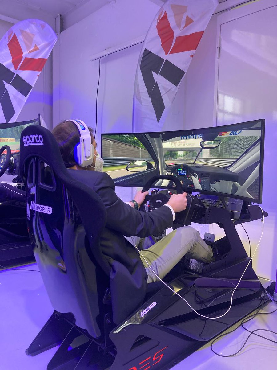 Experimenting Metaverse at #onmetaversesummit!

#onmetaverse22