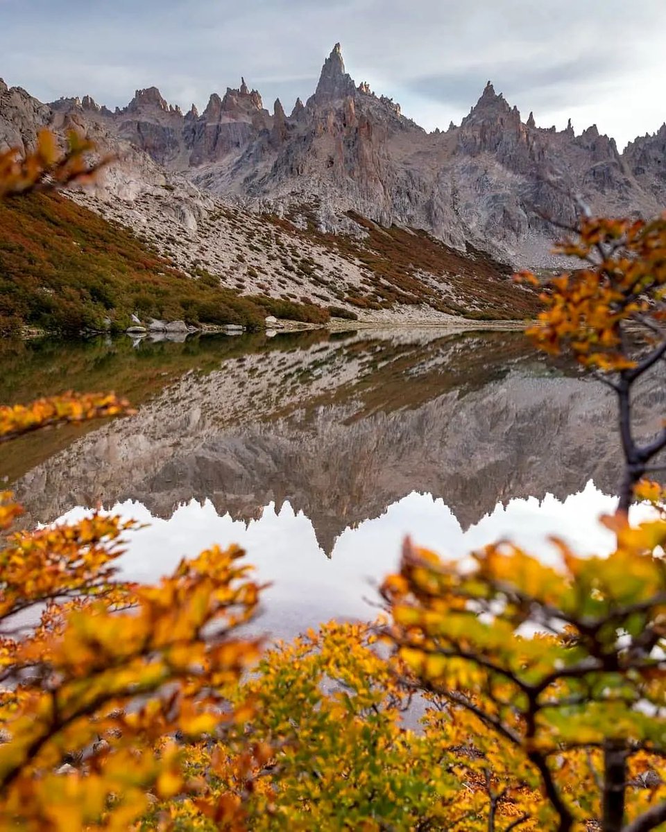 Ruta237Imagenes's tweet photo. La magia de Frey en otoño 🍁⛰😍
.
#frey #refugiofrey #bariloche #barilocheargentina #patagoniaargentina #surargentino #argentinaxargentinos #travelphotography #travelarg
#Repost @silvana_vejares https://t.co/0F2vH0Xyxx