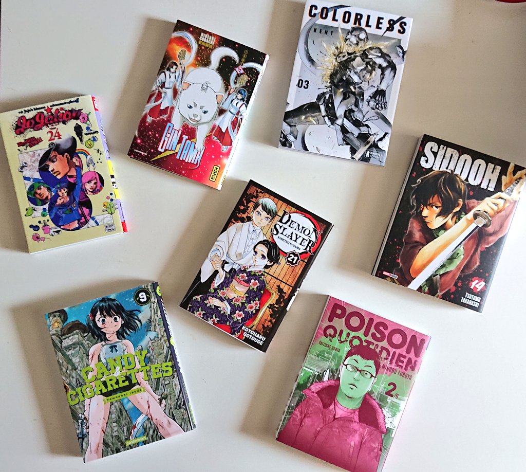 Naka_manga's tweet photo. Il faut toucher à tout, j'arrête pas de vous le dire! #Colorless @EditionShiba #Gintama @EditionsKana #Sidooh #DemonSlayer @PaniniManga #jojolion @DelcourtTonkam #CandyCigarette @MangaSakka #PoisonQuotidien @AKATAmanga https://t.co/30AszNjz1J