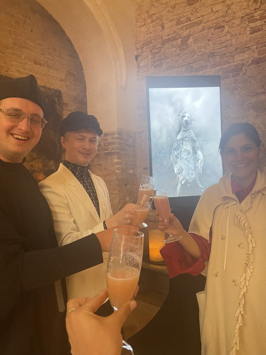 <a href="/PictureThis_Art/">PictureThis.Art</a> preview for Christian Houge ‘Residence of Impermanence’ NFT with <a href="/davidcash888/">DavidCash.888 ᵍᵐ ᯅ .𖥔 ݁ ˖</a> were in a 12th century chapel in the San Clemente Kempinski! <a href="/IlgiEvecan/">Ilgi Evecan Duran</a>