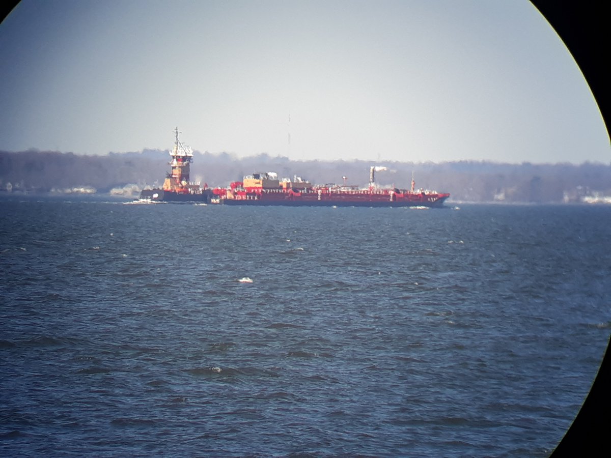 freightboy1's tweet photo. #Reinauer #tug / #barge combo DYLAN COOPER / RTC ??? Upbound https://t.co/i95MRB6Q2z