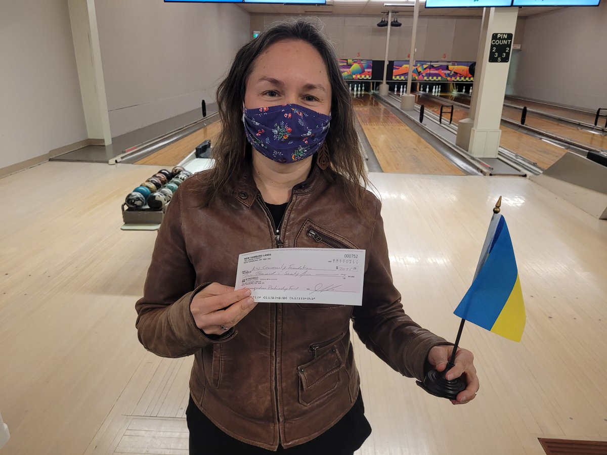 ImmigrationWatReg (@immigrationwr) on Twitter photo #FeelGrateful:A check for $2,075 from the Bowl For Ukraine event on Apr 1 was donated to the
<a href="/ImmigrationWR/">ImmigrationWatReg</a> Fund kwcf.ca/immigrationpar…
A big thank u to New Hamburg Lanes, @WRGrassroots
<a href="/AngieHallman/">Angie Hallman</a> <a href="/WilmotTownship/">Wilmot Township</a> residents &others who organized & participated in the event🙏🏽 #FeelGrateful:A check for $2,075 from the Bowl For Ukraine event on Apr 1 was donated to the
<a href="/ImmigrationWR/">ImmigrationWatReg</a> Fund kwcf.ca/immigrationpar…
A big thank u to New Hamburg Lanes, @WRGrassroots
<a href="/AngieHallman/">Angie Hallman</a> <a href="/WilmotTownship/">Wilmot Township</a> residents &others who organized & participated in the event🙏🏽