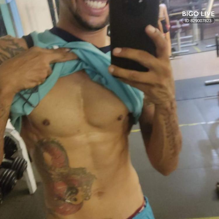 Venha assistir o gamerID:829007823 ao vivo no #BIGOLIVE slink.bigovideo.tv/HRIidk