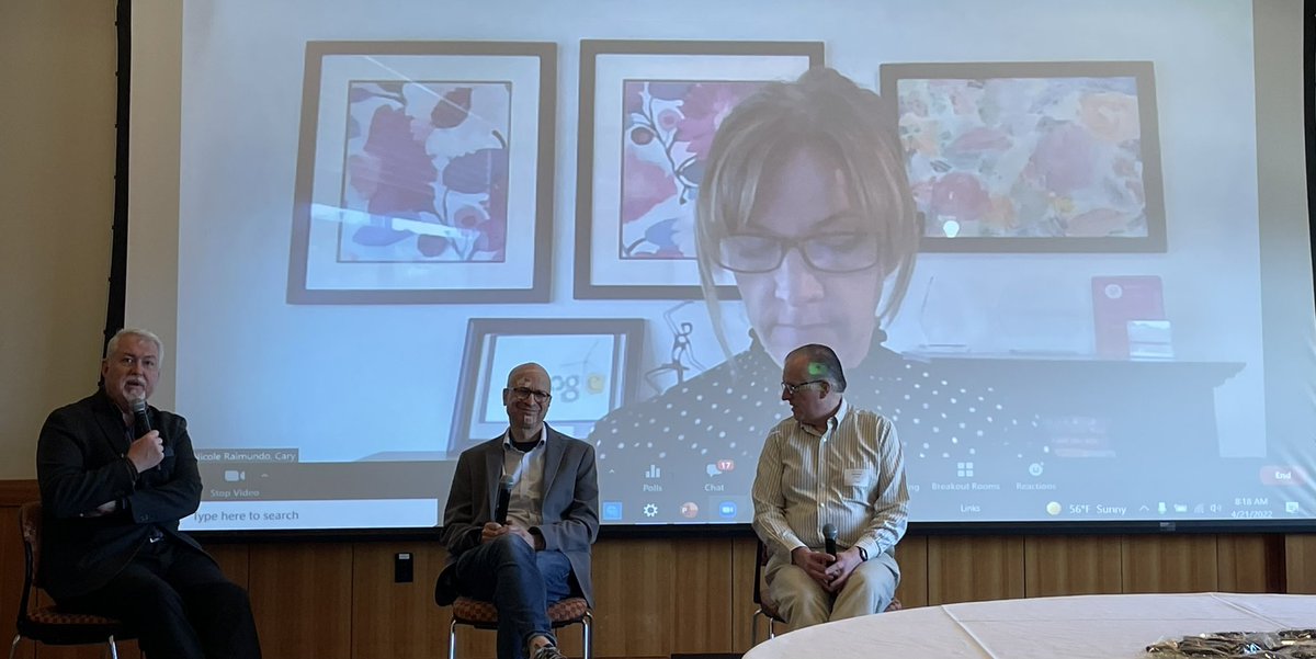 colttrickle's tweet photo. .@dhinchcliffe leading a panel with @_jfeldman @mcdavis10 and @NRaimundo discussing creating a hybrid friendly workforce. 

#CIOchat #ciochatlive #futureofwork https://t.co/u7HxwB3KYZ