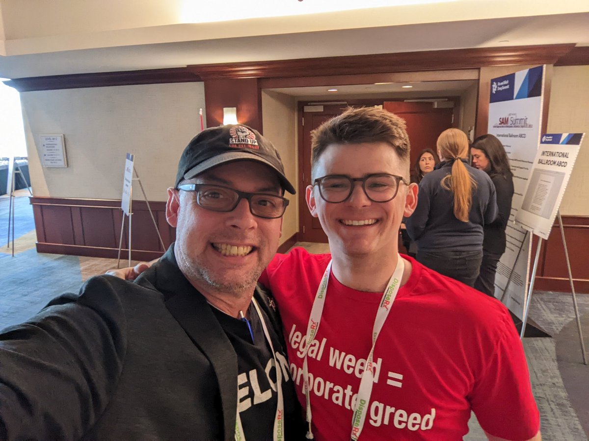Randerson041's tweet photo. The future of our country is in good hands with extremely energetic #advocates like @j0rdandavids0n #WeDoRecover #RecoveryWorks #RecoveryVoicesMatter #ThisIsWhatRecoveryLooksLike #RxSummit2022 #RxSummit #SAMSummit @learnaboutsam @KevinSabet @LukeNiforatos https://t.co/bjWyR4u16F