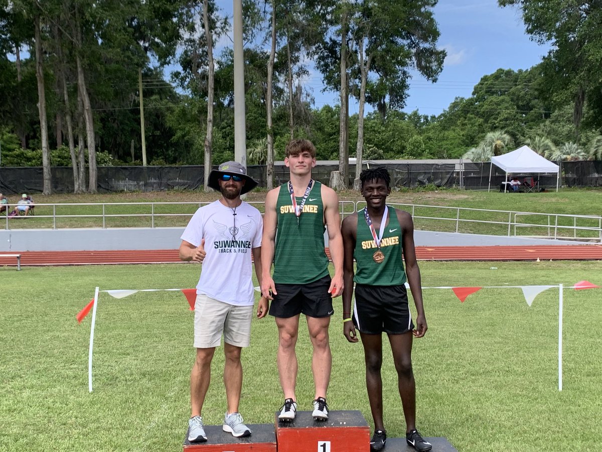 Congrats Garrison Beach and Z Johnson Class 2A District 3 Runner Up! Go Dogs!