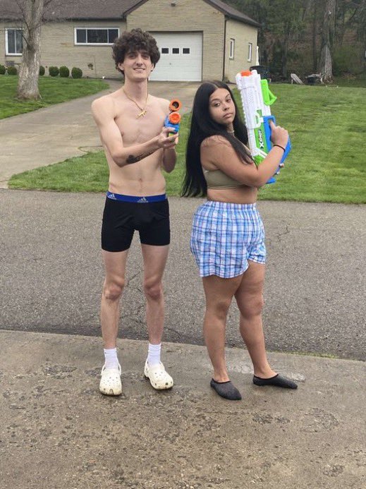 LHSeniortag's tweet photo. Dom Bornino is eliminated by Tori Kyer! Lil Squirters are down to two left with Layton getting eliminated yesterday by Tori and company https://t.co/f1DzYAWzvX