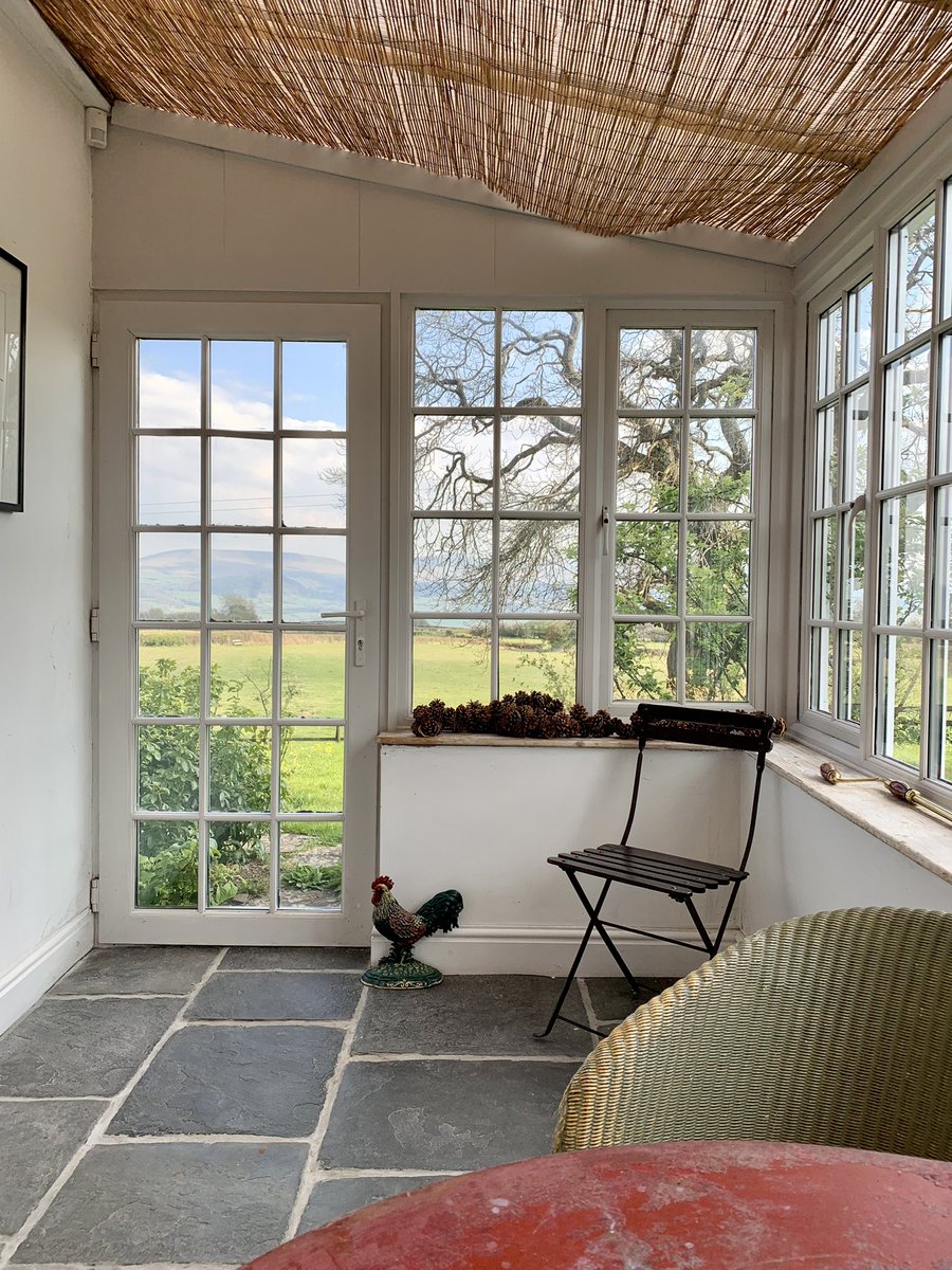 My office for the afternoon 👌🏻 #Wales