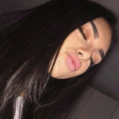 stock_lass's tweet photo. #NewProfilePic https://t.co/gbZL49Qawr