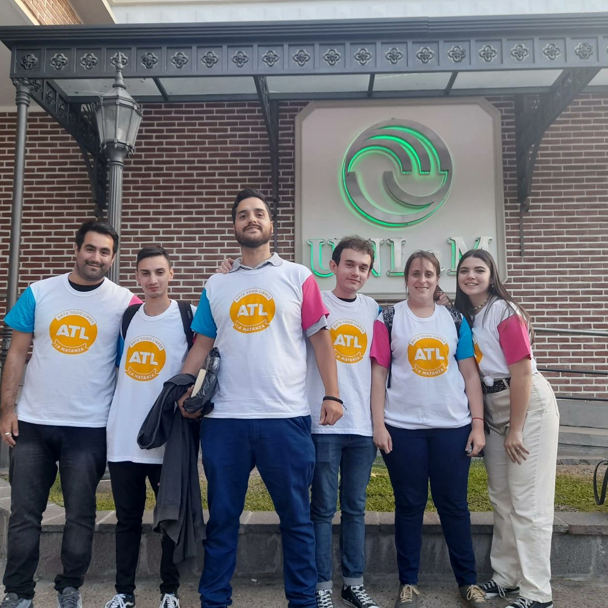 Guillote_JPRO's tweet photo. Con este equipo para todos lados 
@ATLUNLaM https://t.co/Zz7S3Kxe6H