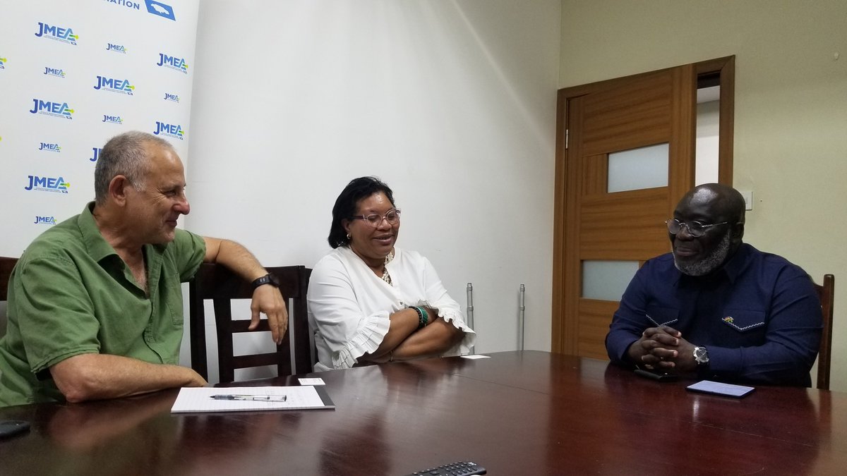 theJMEA_'s tweet photo. On April 19, 2022, the JMEA met with The Honorary Consul of Jamaica in Ghana, Mr. Isaac Emmil Osei-Bonsu to discuss trading possibilities between Jamaica, Ghana and other African territories. It was a fruitful discussion on Brand Jamaica. #JMEAatWork #BrandJamaica #ExportGlobal https://t.co/hj8ci3hMQU