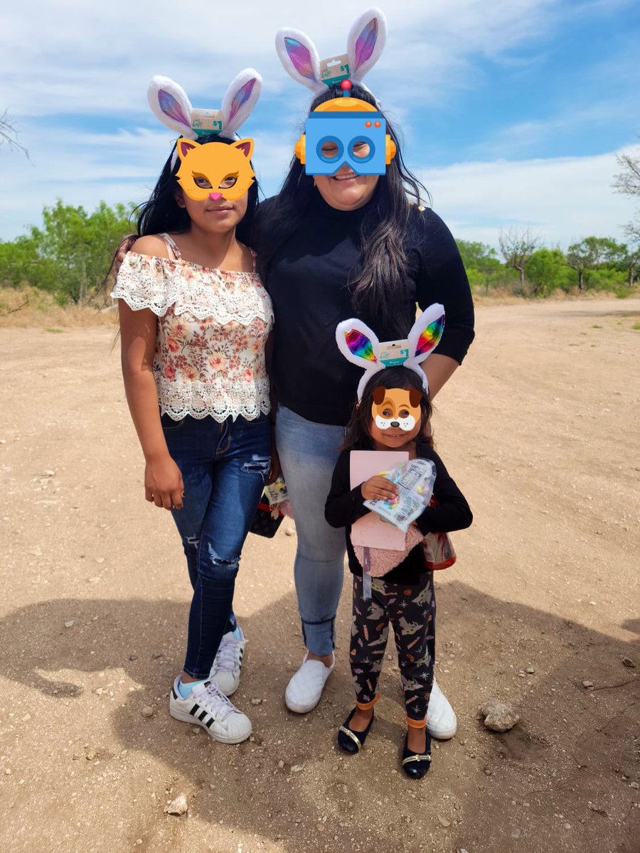 MonicaD07914771's tweet image. My favorite days at work is when I am out in the fields with our families and kids! #migranteducationprogram