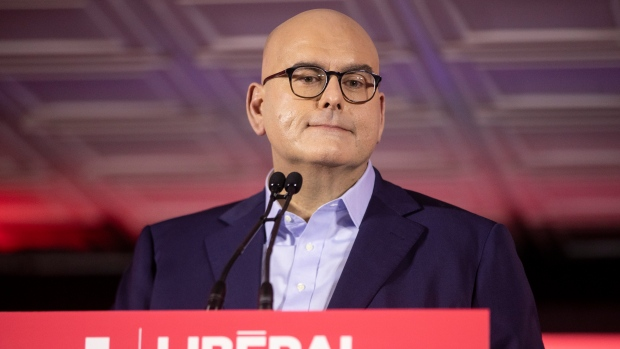 CP24's tweet photo. Liberals in 'striking distance' of PCs but many Ontario voters still unfamiliar with Del Duca, poll suggests https://t.co/pgnRNJRyJ4 https://t.co/9KDKDRkQqw