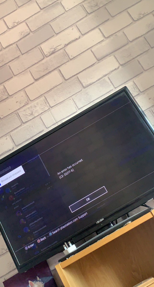 Stream cut off💔
-
Stream was going really well. Thankyou everyone who joined &amp; followed really appreciate it🙌🏼
-
This keeps happening and I have no clue why:/ 
#PlayStation4 #newoneneeded 🤣💔