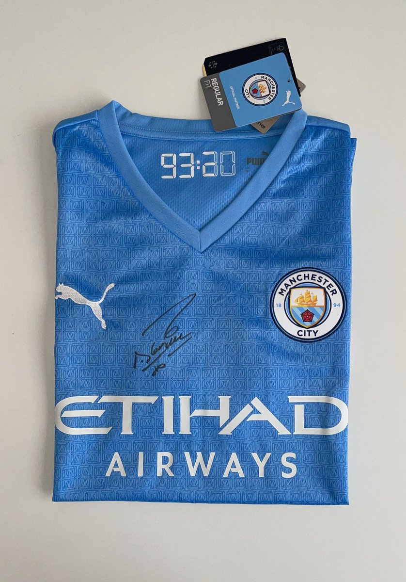 🔥 SORTEO / GIVEAWAY 🔥 

<a href="/aguerosergiokun/">Sergio Kun Aguero</a> entró al #PLHallOfFame y lo celebramos sorteando su camiseta firmada del Manchester City 👕

 Para participar 👇

1️⃣ Follow <a href="/fitchinGG/">FITCHIN</a> 
2️⃣ Retweet
3️⃣ Tag 3 amigos

⏱️ 93:20 ¡AGUEROOOOOO! ⚽
