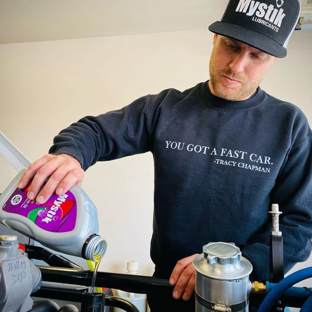 Elite hand placement, eye contact galore and a great sweatshirt. <a href="/CamReimers21/">Cam Reimers</a> is a consummate professional people! 👏