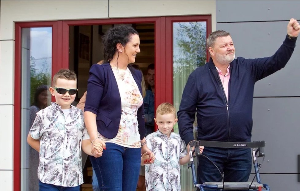 As Baz Ashmawy &amp; his team continue to transform homes and lives, we spotted our lovely door in the Alyward family’s home in New Ross, Kilkenny

#Home #DIY
