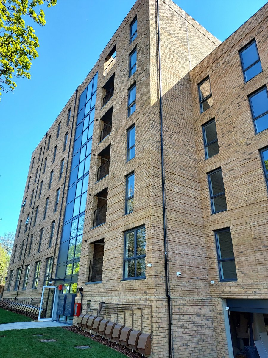 ☀️ Lovely day to visit a new development at Fairfield Road, Croydon. Almost ready to go, looks like a great site @ChrisatPA #TeamPurple @pa_housing
