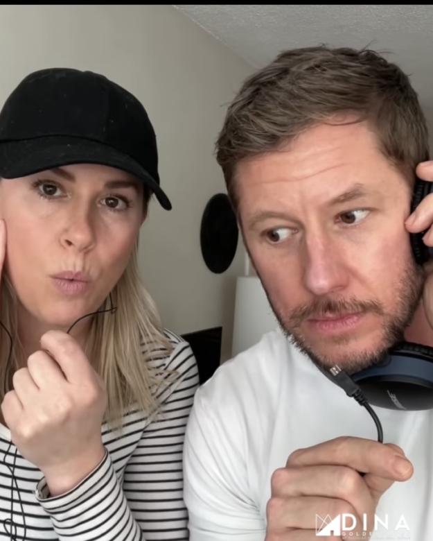 omgblog's tweet photo. OMG, WATCH: Dina, the Real Estate Girlboss reaches the top with a little help from her friends Ryan & Amy https://t.co/yRJhb7obEV #LGBTQ #LOL #AmyGoodmurphy https://t.co/FssE0OeUsF