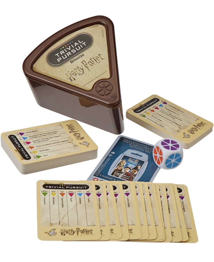 af_bertotomas's tweet photo. Me han llamado de Winning Moves, empresa licenciataria de Hasbro, para hablar del juego de ciencias que os enseñé hace unas semanas. Ellos comercializan las versiones “bitesize” (100 tarjetas • 600 preguntas • sin tablero • 20-25 €) 
Estoy sondeando mercado
LO COMPRARÍA = RT https://t.co/tQG3EaVZqd