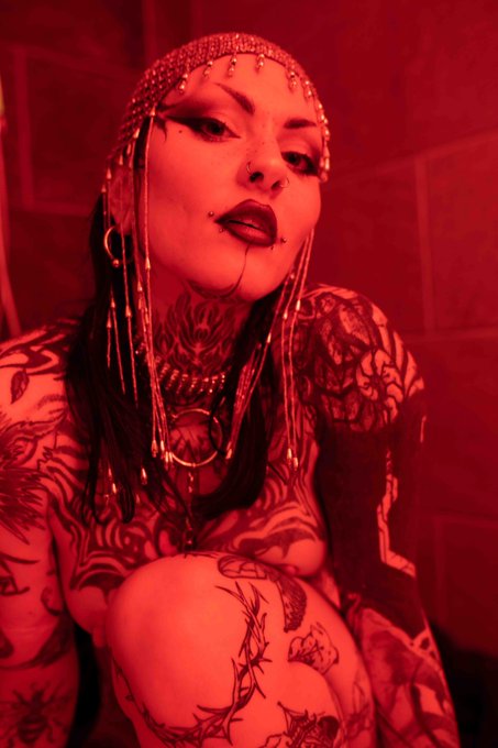 By Busha B Subscribe to my https://t.co/fw8XWhwmR2 this toes licking set is uploaded there go find it<a href="/tag/makeup"class="tags"><span>#makeup</span></a><a href="/tag/blueeyes"class="tags"><span>#blueeyes</span></a><a href="/tag/footfetish"class="tags"><span>#footfetish</span></a><a href="/tag/feet"class="tags"><span>#feet</span></a><a href="/tag/foot"class="tags"><span>#foot</span></a><a href="/tag/toes"class="tags"><span>#toes</span></a>