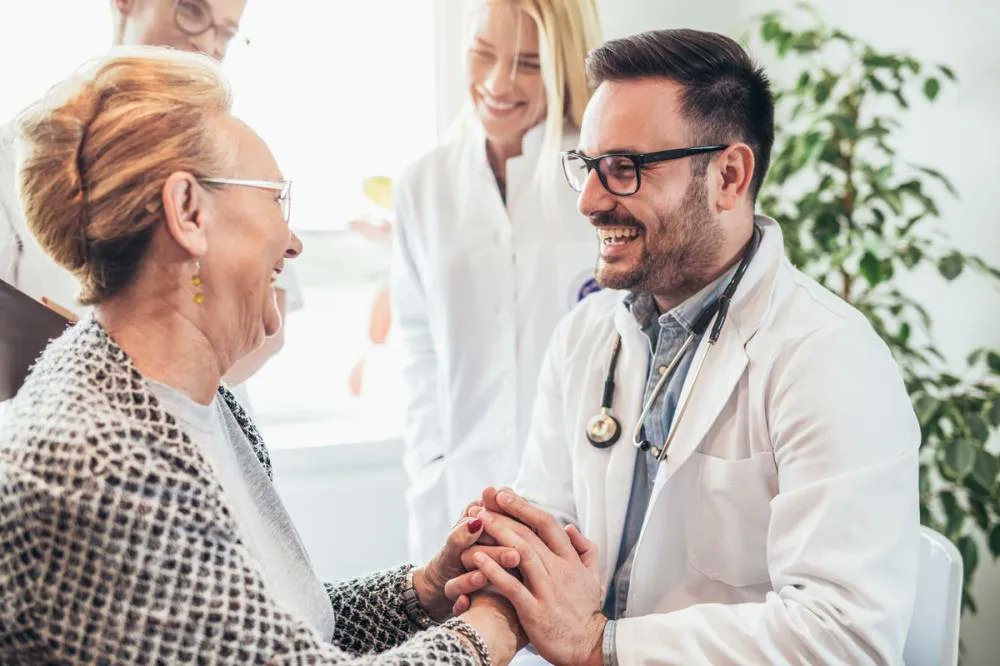 ChristMedicus's tweet photo. The threat to a patient or doctor’s conscience is a stark reality in today’s society. #religiousfreedom #medicalconscience #conscienceprotections #religiousliberty #prolifehealthcare #catholichealthcare #healthcarecivilrights https://t.co/gbPEkh2lKZ
