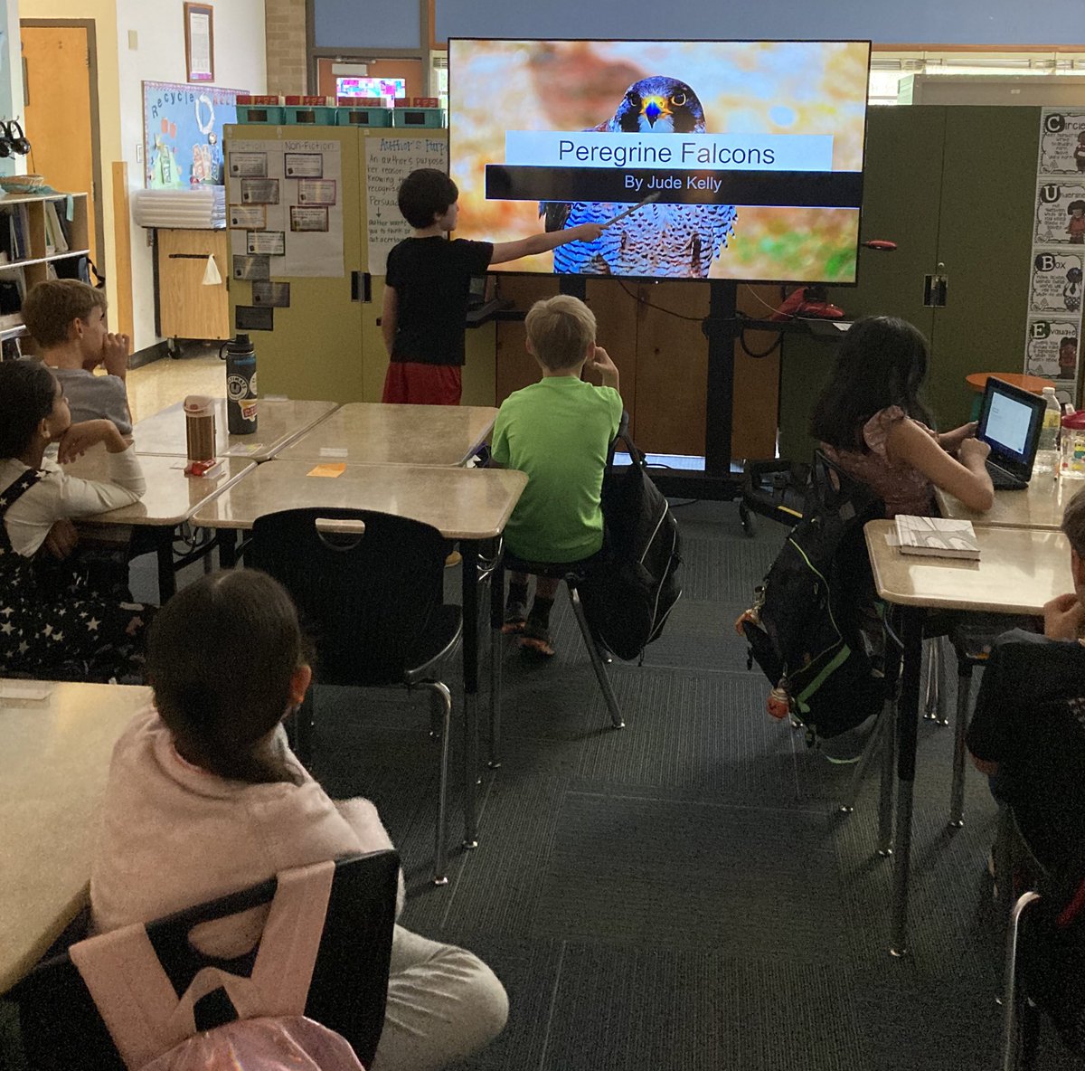 OHE4th's tweet photo. We learned some amazing new facts while listening to our 4th graders present their animal research projects! Well done, Eagles! @OakHillElem @AISDHumanities https://t.co/m4D189Ewz8