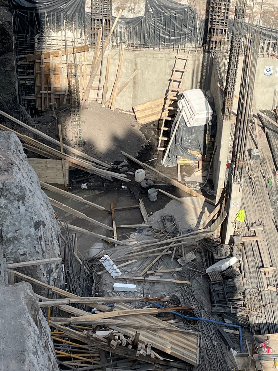 Víctimas #Corrupcioninmobiliaria Colonia Escandón tweet media