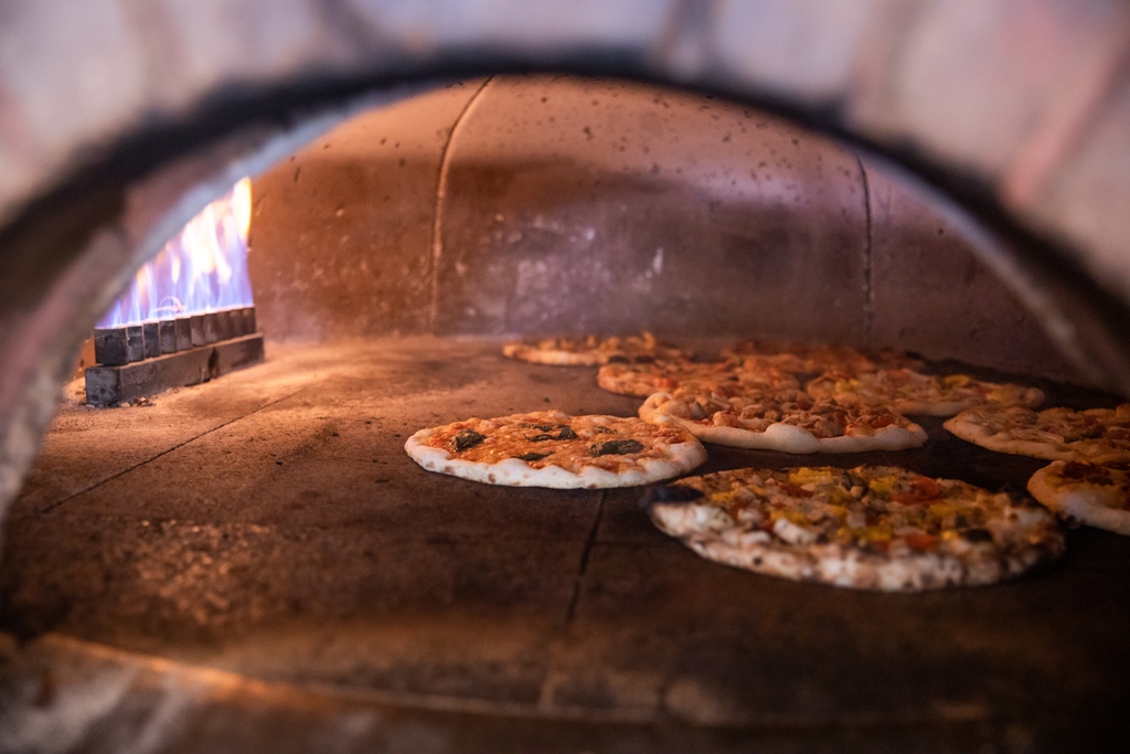 What's on your menu for tonight? Make it a Crispelli's authentic Italian thin crust! 

.

.

.

.

.

#pizzalove #pizza #italian #foodiegram #instafood #detroiteats #eeeeeats #yum #foodstagram #nomnom #treatyoself