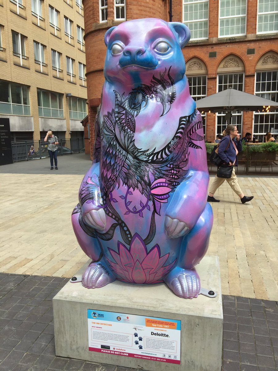 MrASingh's tweet photo. 5 years ago today I was commissioned to paint my first ever public art sculpture. It was a bear for Birmingham which ended up outside @ikongallery

I was SO out of my comfort zone, made it up as I went &amp; nearly said no.

…I ended up doing a few more after! 😆

#ThrowbackThursday https://t.co/icEBrqyzGB