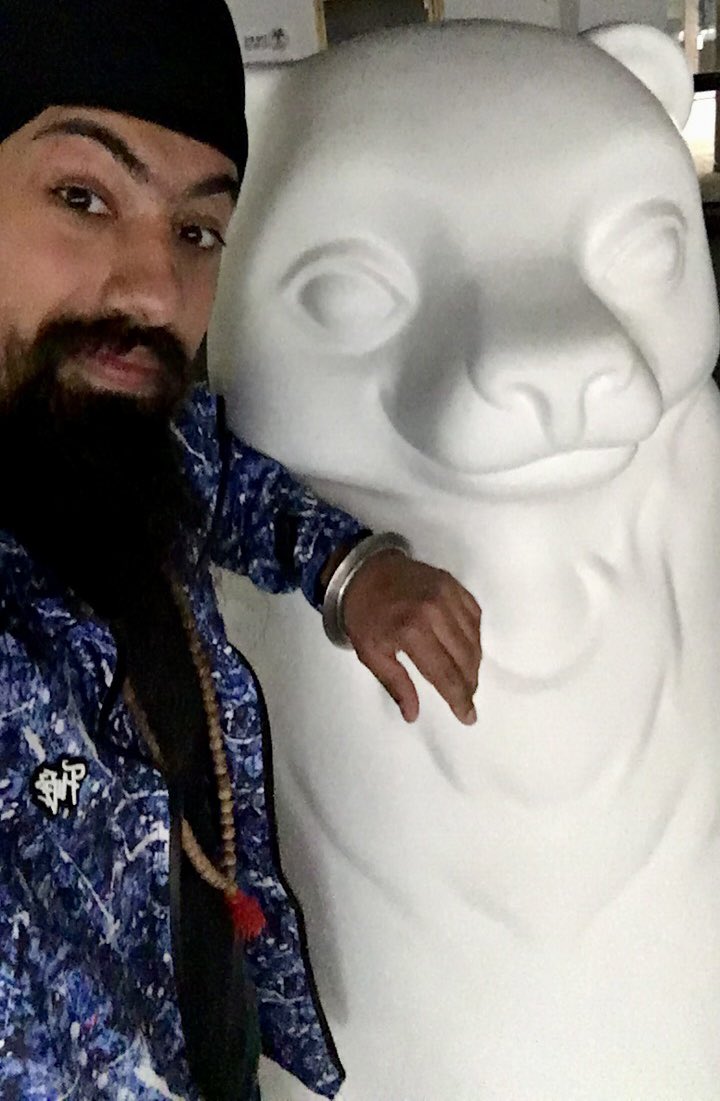 MrASingh's tweet photo. 5 years ago today I was commissioned to paint my first ever public art sculpture. It was a bear for Birmingham which ended up outside @ikongallery

I was SO out of my comfort zone, made it up as I went &amp; nearly said no.

…I ended up doing a few more after! 😆

#ThrowbackThursday https://t.co/icEBrqyzGB