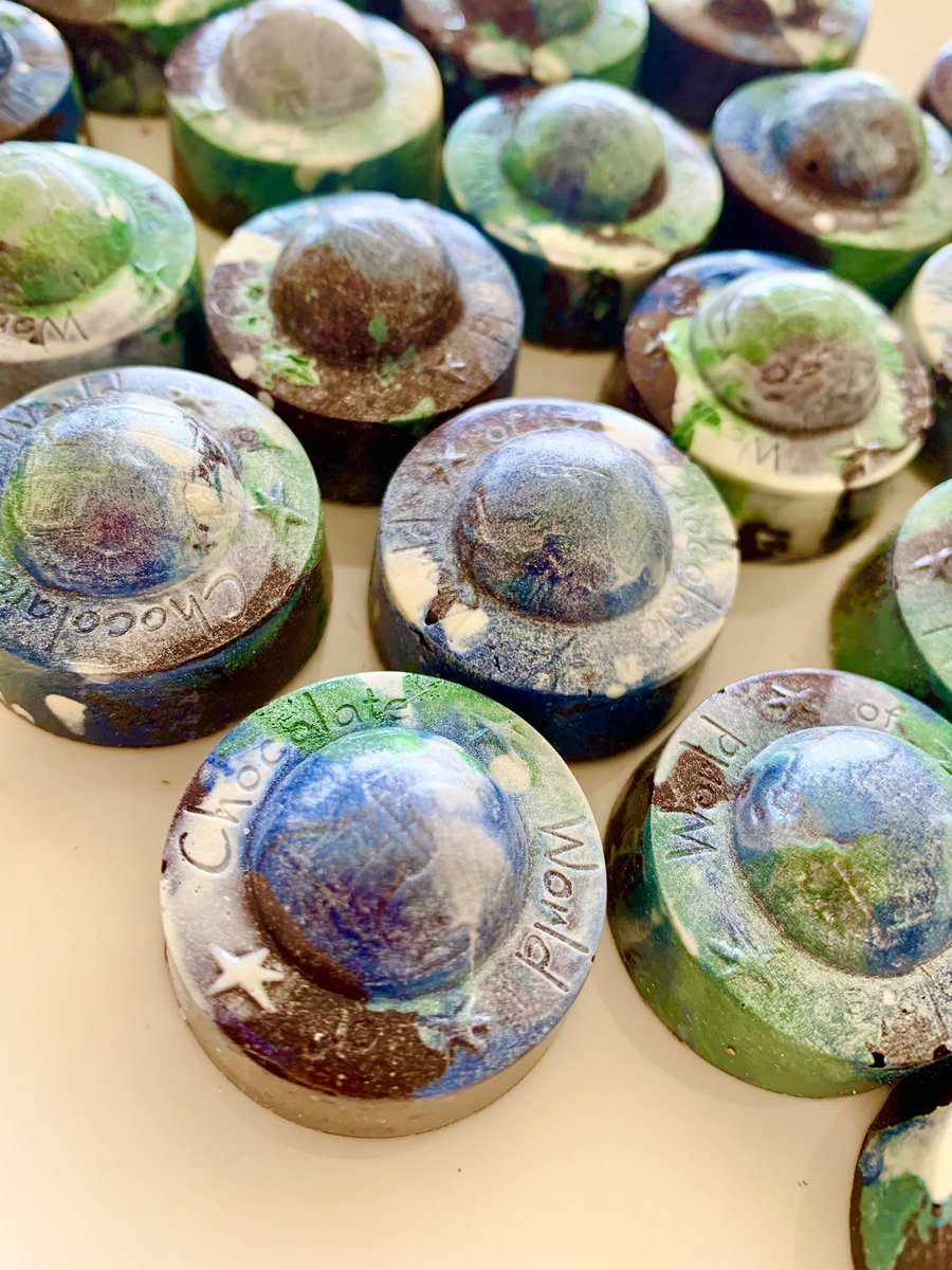 poppchocolates's tweet photo. April 22 - Earth Day π π±
Stop by Chocolatier Constance Popp, 180 Provencher April 22-30 to get some of these dark chocolate sea salts, PAY WHATEVER YOU CAN and π― goes straight to @SaveOurSeine
#saveourseine #seineriver #EarthDay2022 #winnipeg #stboniface #chocolateseasalt https://t.co/cCFkX5O69f