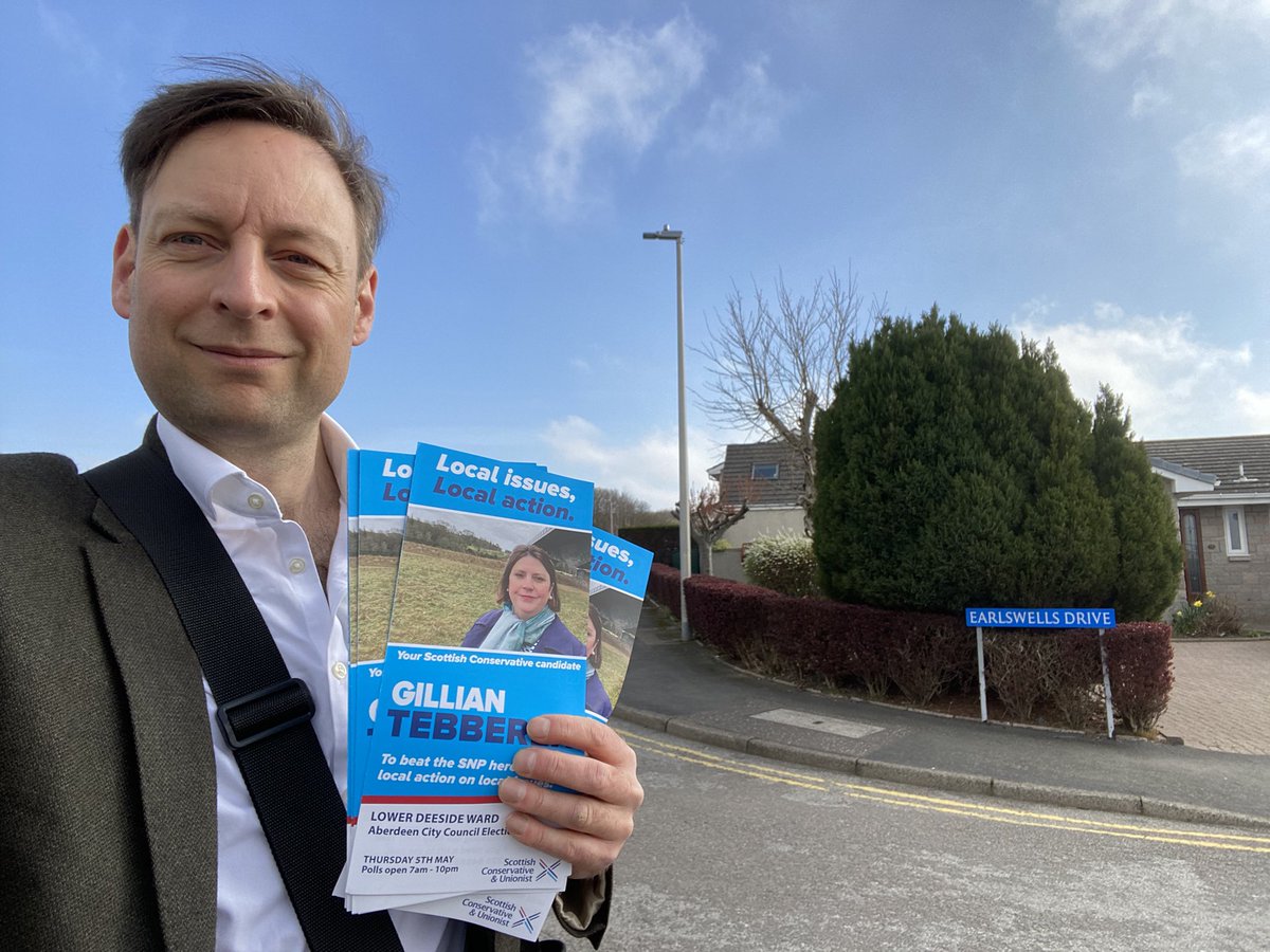 LiamKerrMSP's tweet photo. Glorious day in #Bieldside #Aberdeen to promote @gilltebberen4NE @ScotTories @Aberdeen_Tories positive message of local action on local issues from a local champion. Demanding #FairshareforAberdeen, no #carparktax, support for teachers, parents & pupils; backing local businesses https://t.co/Z1UGwrwWUX
