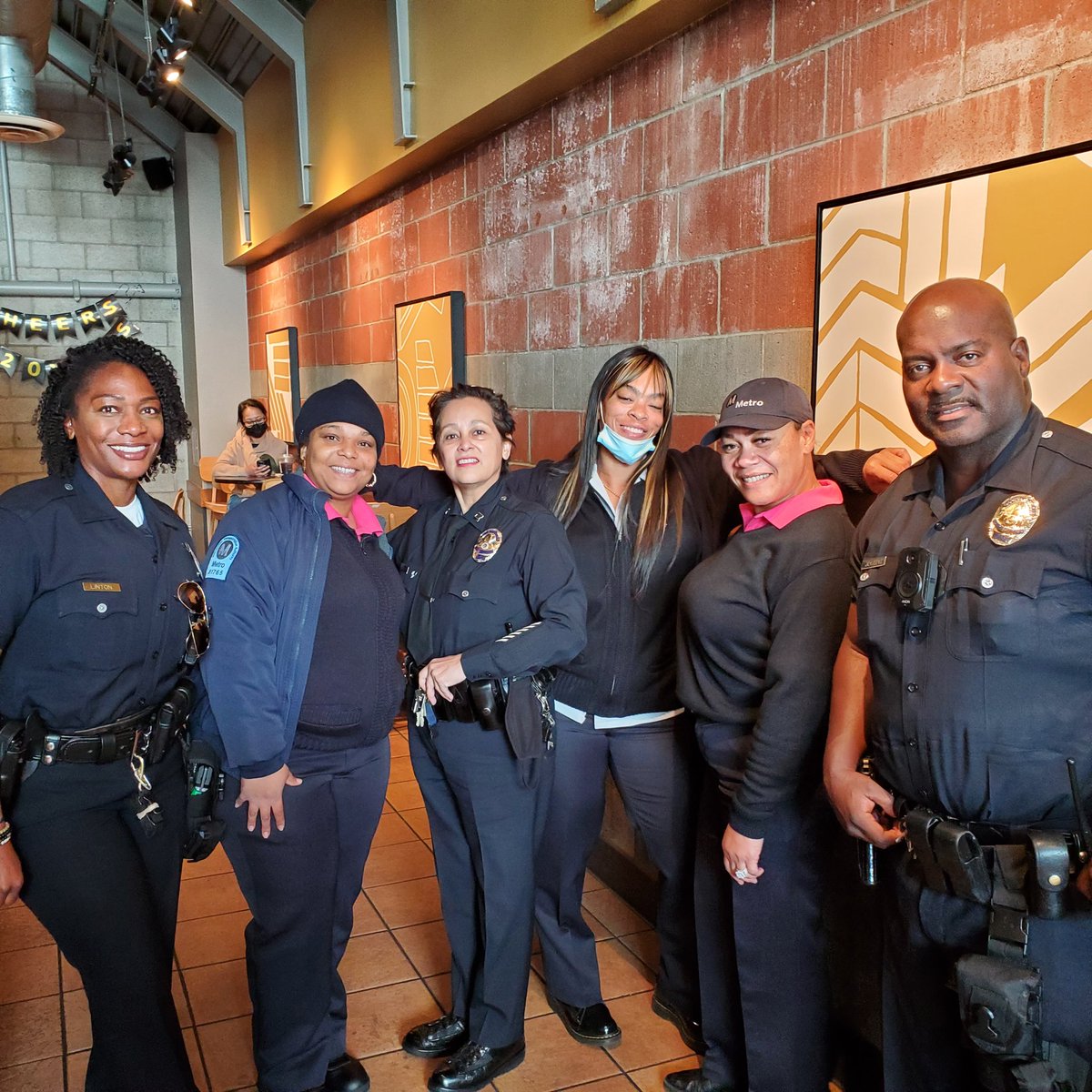 LAPD CMDR E. MORALES tweet media