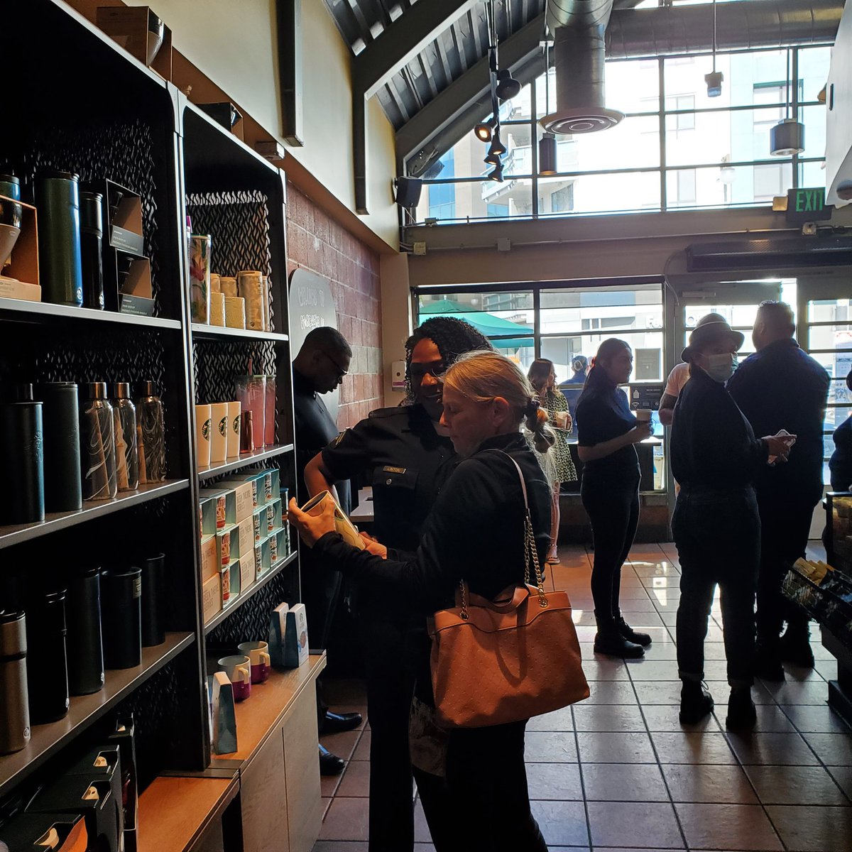 LIVE News... Central Area Coffee with a COP.  Thanks to all for a great turnout.  Huge thanks to Starbucks @ 2nd/Central for hosting.  We appreciate the partnership!
<a href="/LAPDChiefMoore/">Michel R. Moore</a> 
<a href="/lapdmikeoreb/">Michael A. Oreb</a>