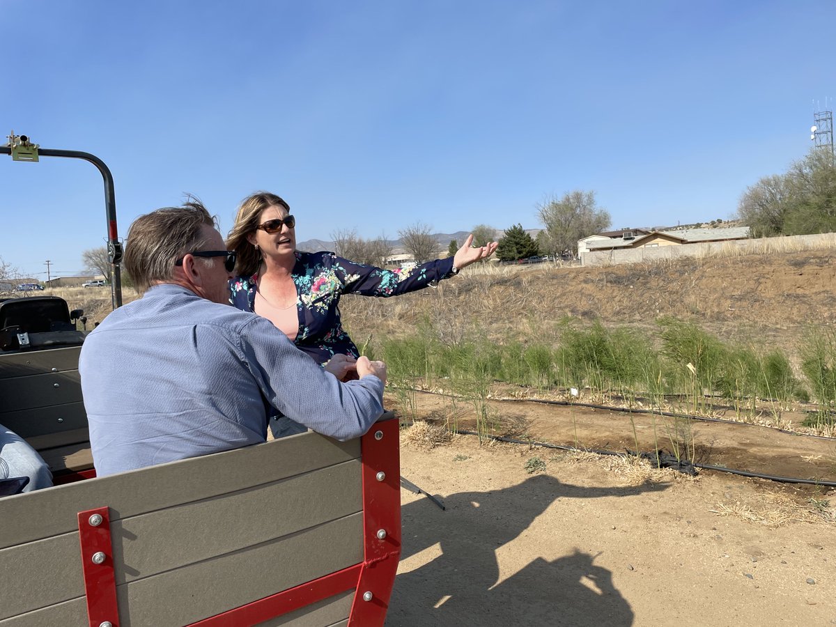 azfb's tweet photo. #AZFB Board members met with @RepGosar at Mortimer Farms in Yavapai County to discuss policy priorities and issues impacting Arizonaβs farmers and ranchers. Thank you for all that you do in Congress to support #AZ agriculture. https://t.co/yI2LcxbqIP
