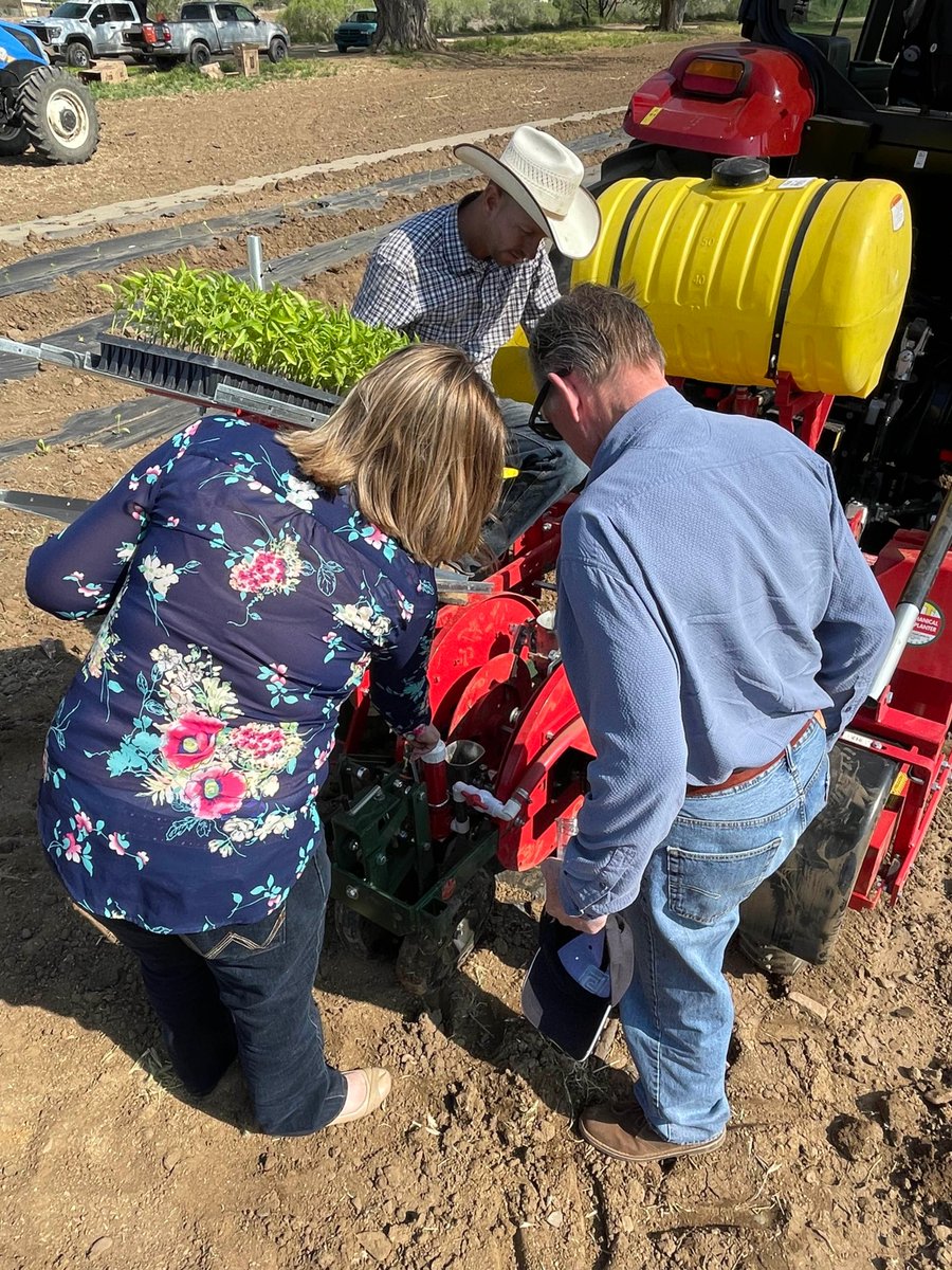 azfb's tweet photo. #AZFB Board members met with @RepGosar at Mortimer Farms in Yavapai County to discuss policy priorities and issues impacting Arizonaβs farmers and ranchers. Thank you for all that you do in Congress to support #AZ agriculture. https://t.co/yI2LcxbqIP