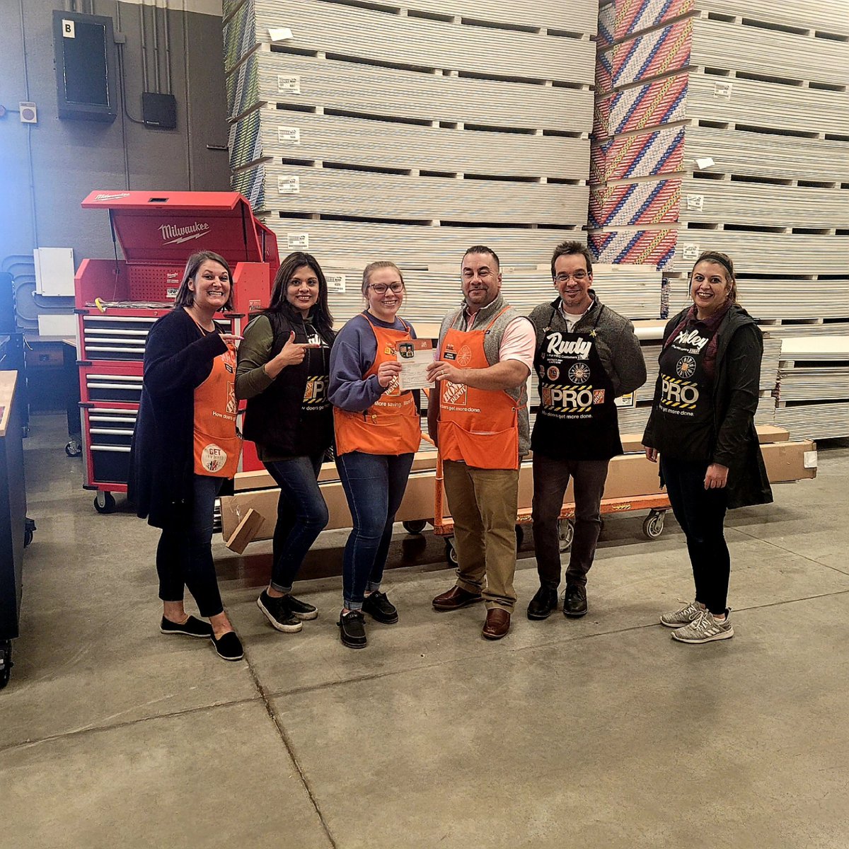 1 month @ the prodesk and Hallee is killing it # 1 in the Region w/50 Commercial credit accounts just 👏 Amazing..#prostrong2030 
#1intheregion  TY <a href="/raulrivera74/">Raul Rivera</a> for recognizing The Prodesk2030
<a href="/BethRoyHD/">Beth Roy</a> <a href="/Manny_CubFan/">manuel romero</a> <a href="/EAlvarez_00/">Elizabeth</a> <a href="/halley_michalak/">Halley Michalak</a> @SharonMHurley <a href="/THDPimentel/">Thomas Pimentel</a>
💪