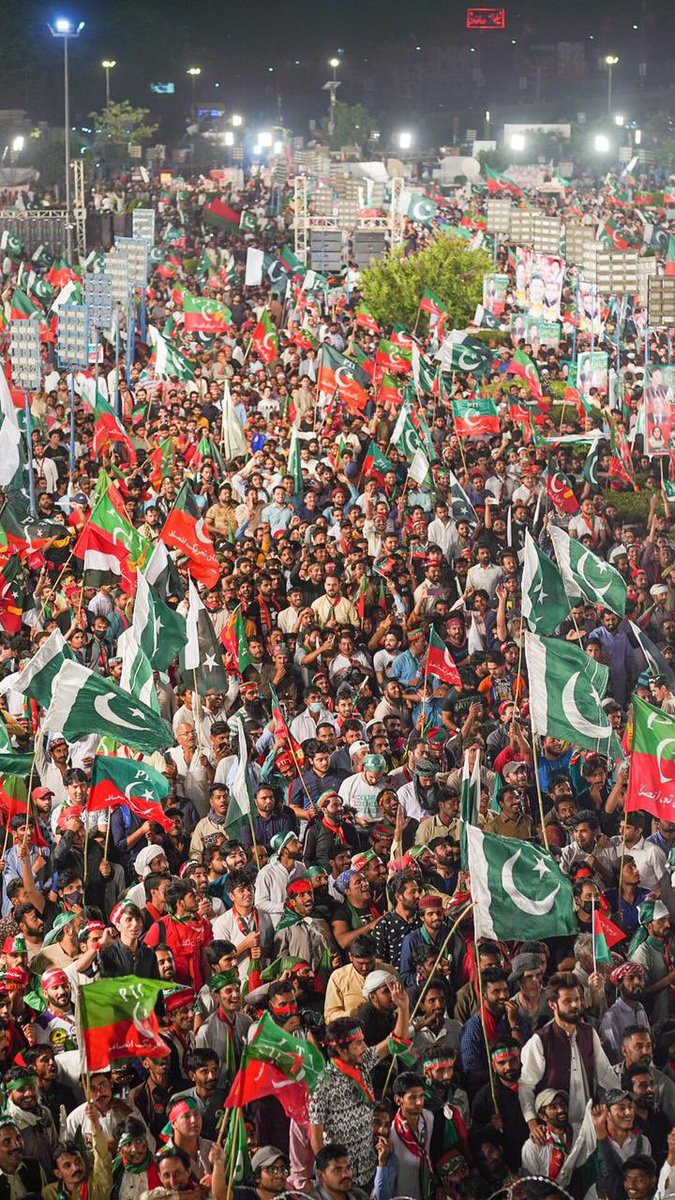 baloch1998's tweet photo. Wow what a crowd 😍 #امپورٹڈ_حکومت_نامنظور https://t.co/PUK5lL2HGM
