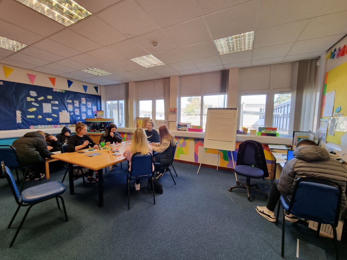 MatthiasEmma_'s tweet photo. With our seniors on their final few days before study leave we had final touches to History, German, Physics assignments and some Mindfulness activities in the Inclusion Room today ๐
#Inclusion #hslw #Mindfulness #ittakesavillage #proud #forresacademy #Scotland https://t.co/e7mVJ6Ojtj