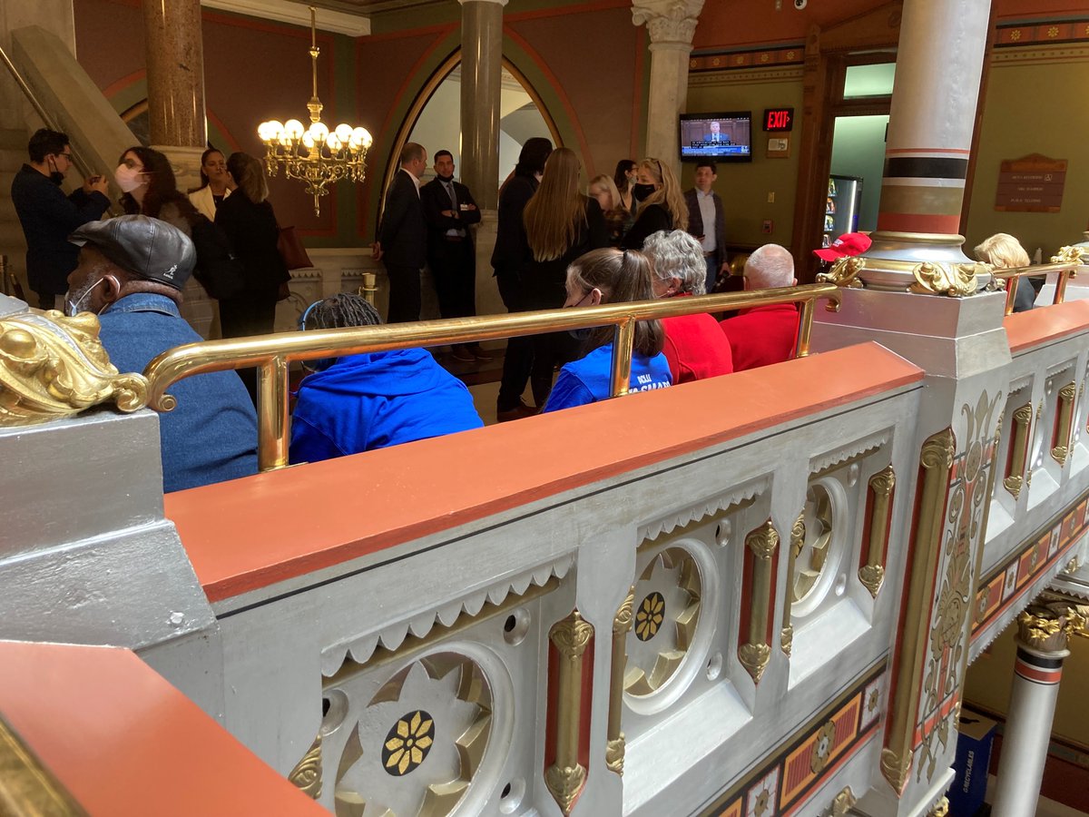 AFSCMECT4's tweet photo. More from inside the #CTStateCapitol, from our lobbyist Meagan Balducci https://t.co/U9AyWD07bm