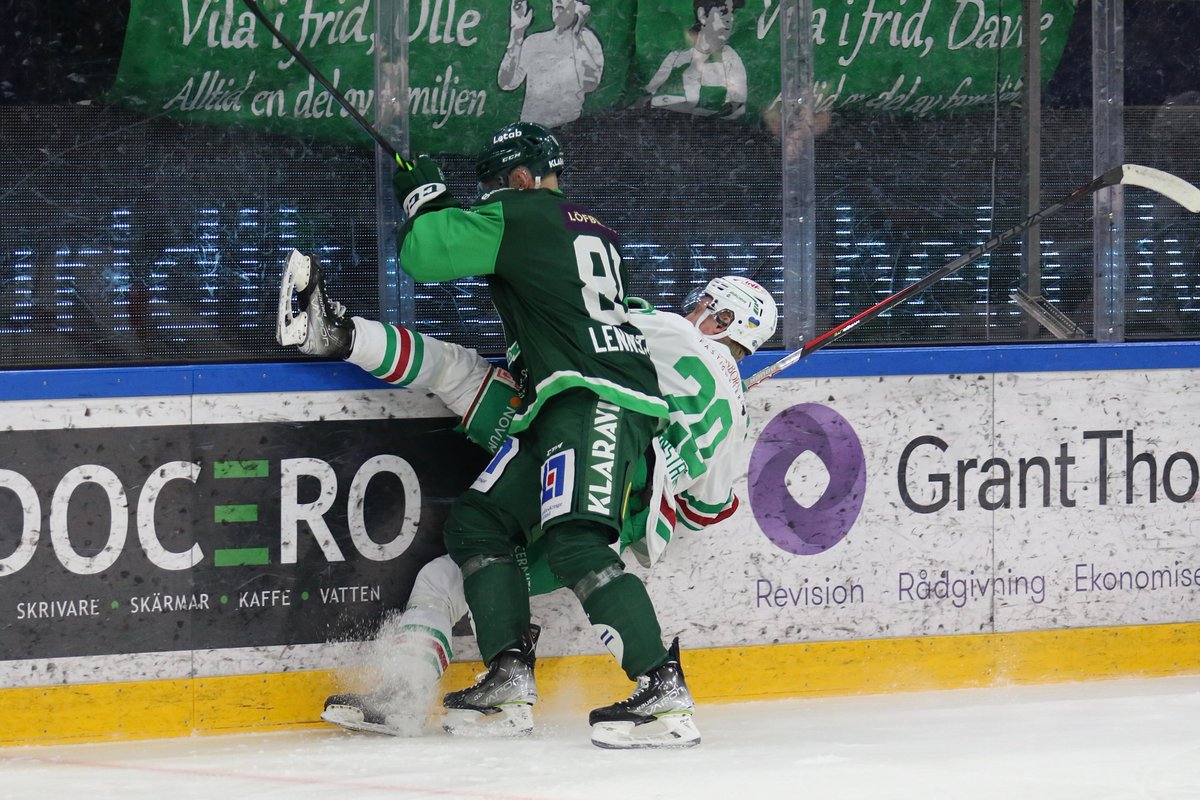 The Wolfpack tweet media