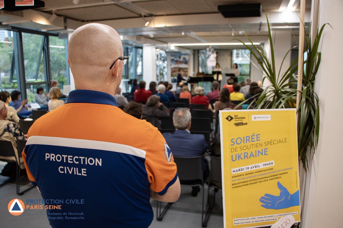 PCPSMontreuil's tweet image. #Ukrainian : cette semaine s’est tenu le concert caritatif à @montreuil au profit de la population ukrainienne. Plus de 600 euros récoltés ! Merci aux donateurs, au groupe @Est_Ensemble, à la municipalité et à Monsieur le Maire @PatriceBessac pour cette organisation.🇫🇷🇺🇦